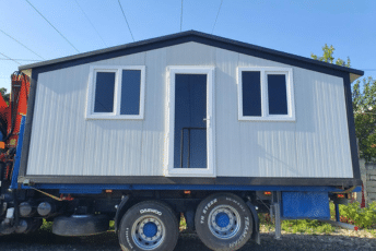 სენდვიჩ პანელის კოტეჯები