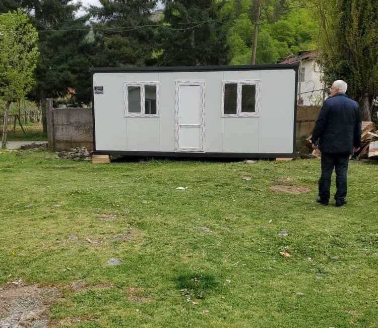 2c03f037-b47c-4743-a8ce-2cbef42060c6