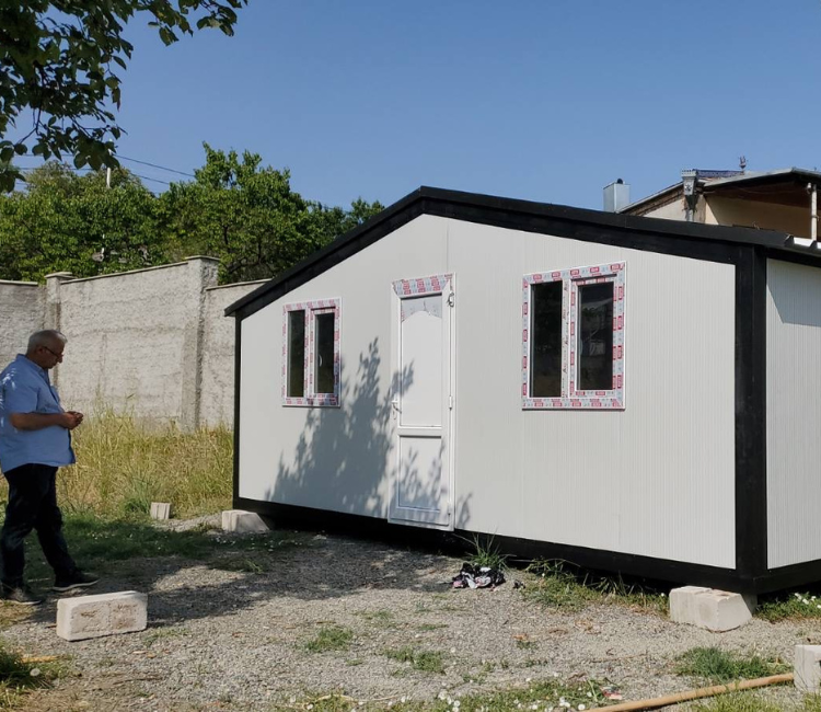 იყიდება სენდვიჩ პანელის კოტეჯი სააგარაკედ და საცხოვრებლად